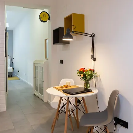 6estudios Campolide * Lisbona
