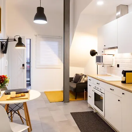 6estudios Campolide Apartman