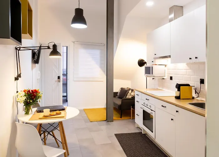 6estudios Campolide Apartman