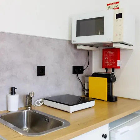 6estudios Campolide Apartman