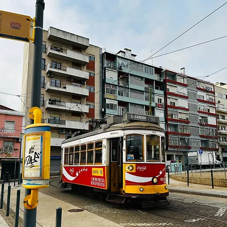 6estudios Campolide ליסבון